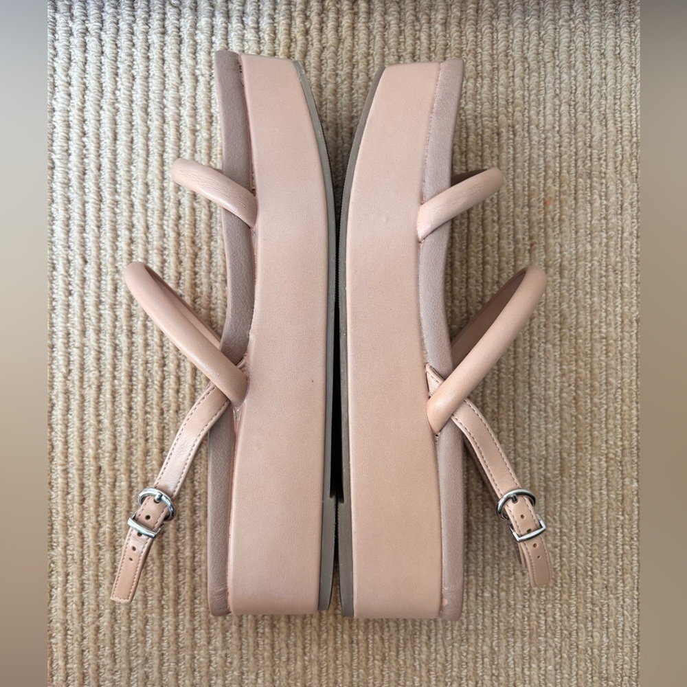Chinese Laundry Skippy Platform Sandal - Picture 7 of 15